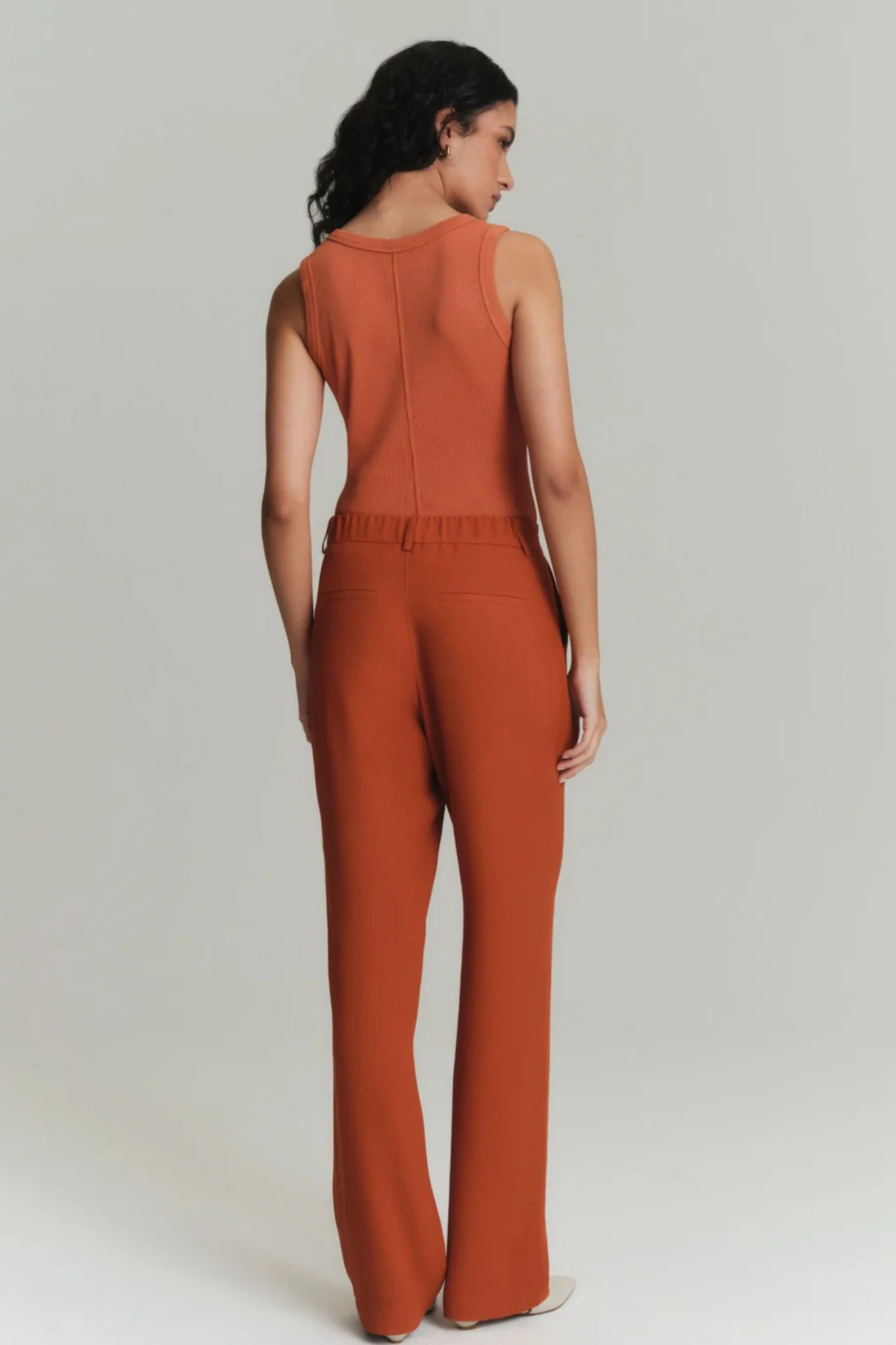 REGATA SCOOP NECK VE26 MARROM GINGER